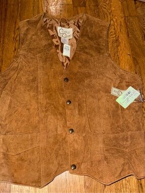 Cripple Creek Men’s Brown Leather Button Vest